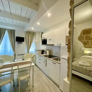 Protea House Apartament